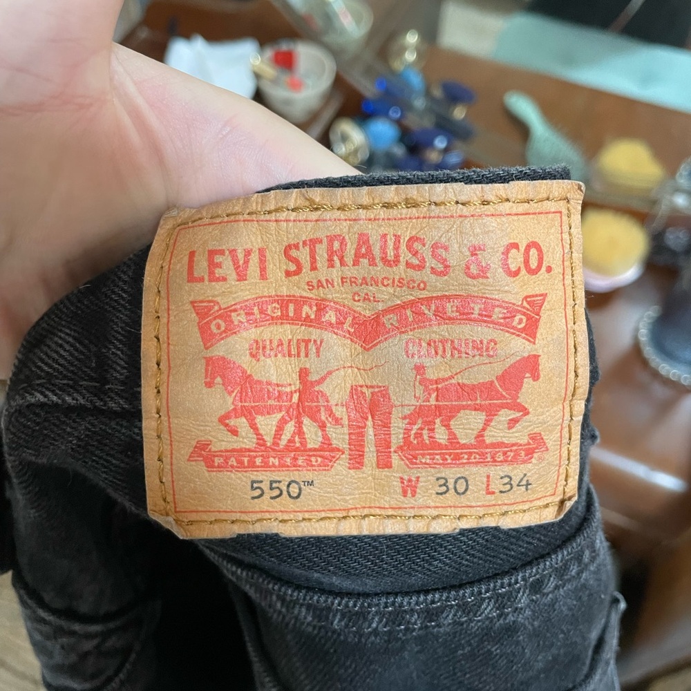 Black Men’s Levi Jeans